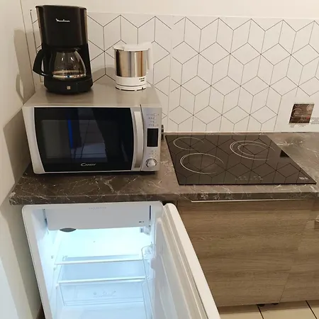 Διαμέρισμα Proche Gare Et Centre-ville, Parking Gratuit Et Facile, Wifi *